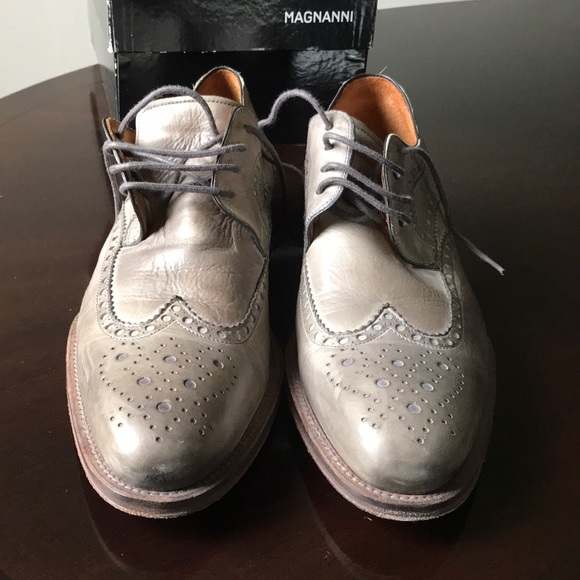 Magnanni Gray 8M lace Up Wing tip Oxford shoes
